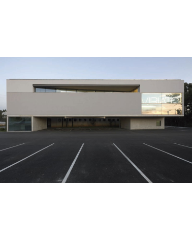 Administrative building and Show-Room for Muebles Viriato. Walls Portugal